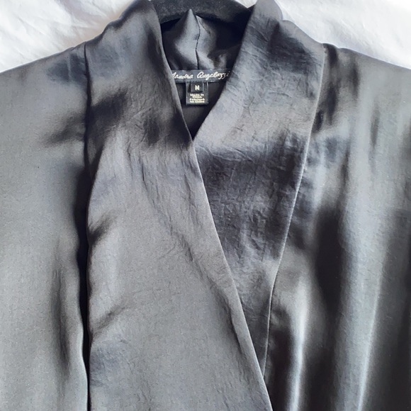 Black satin blouse - Picture 6 of 6